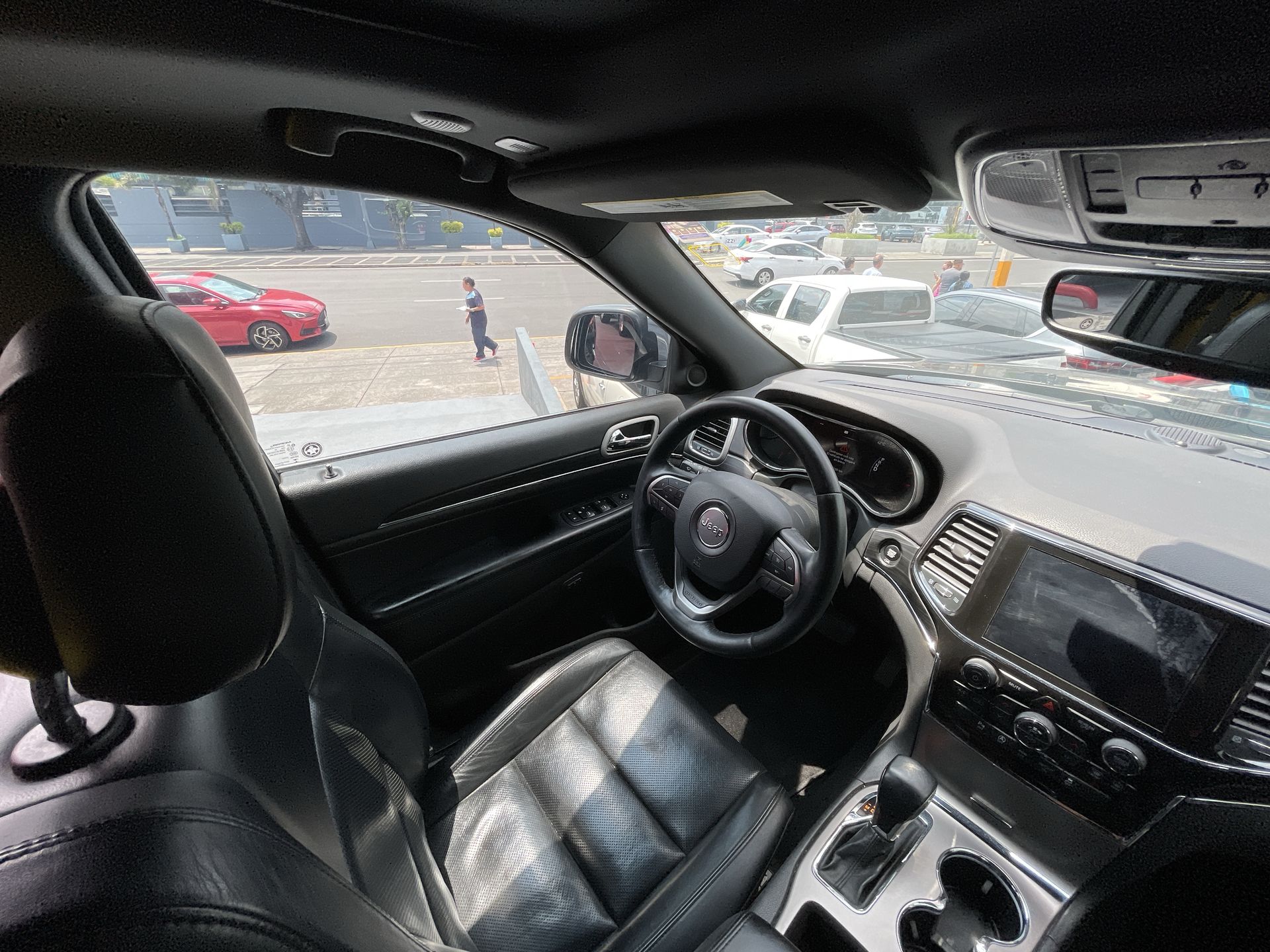 2021 Jeep GRAND CHEROKEE LIMITED LUJO V6