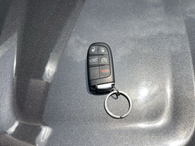 2021 Jeep GRAND CHEROKEE LIMITED LUJO V6