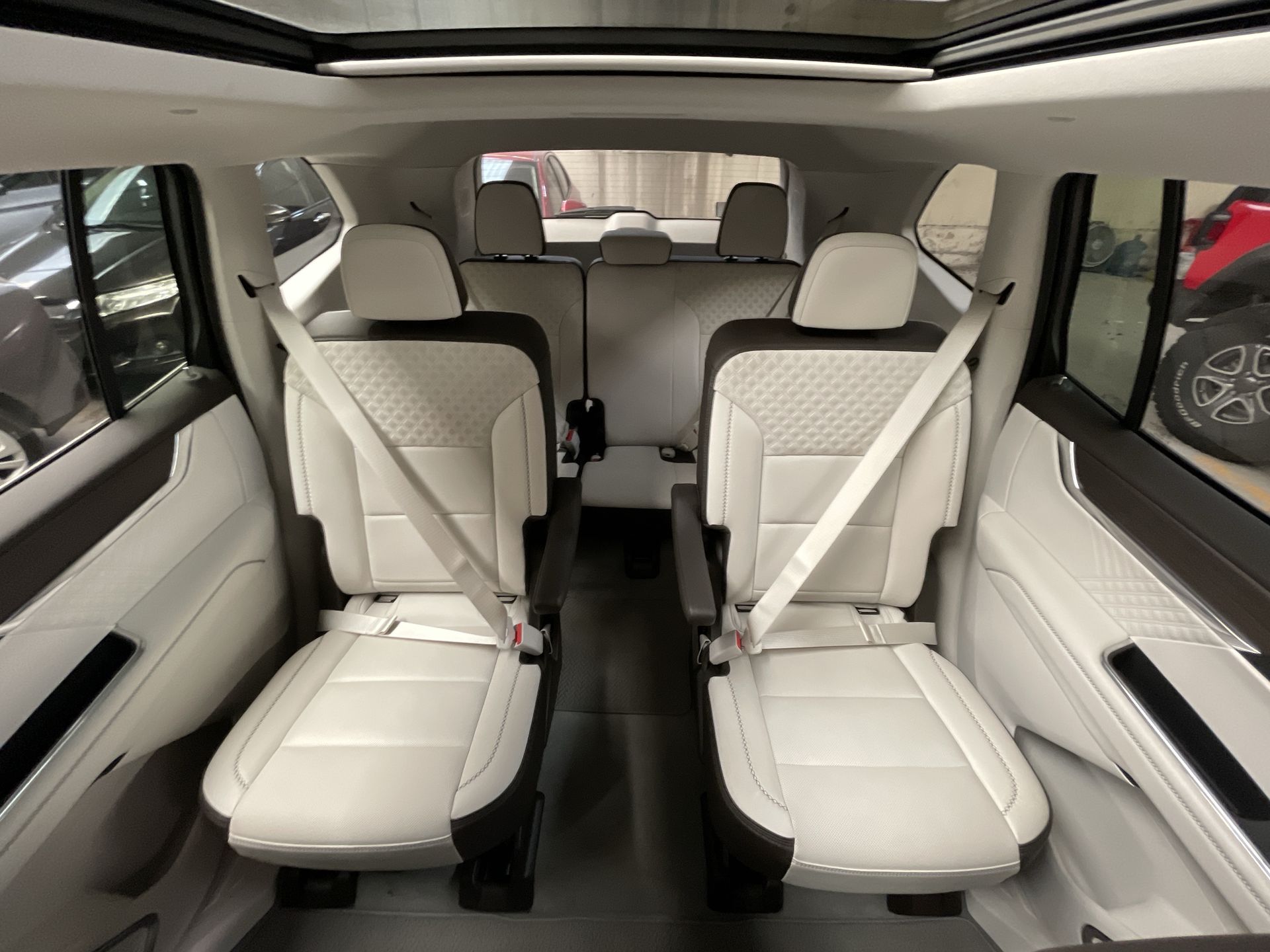 2024 GMC ACADIA DENALI G