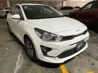 2023 Kia RIO LX TA