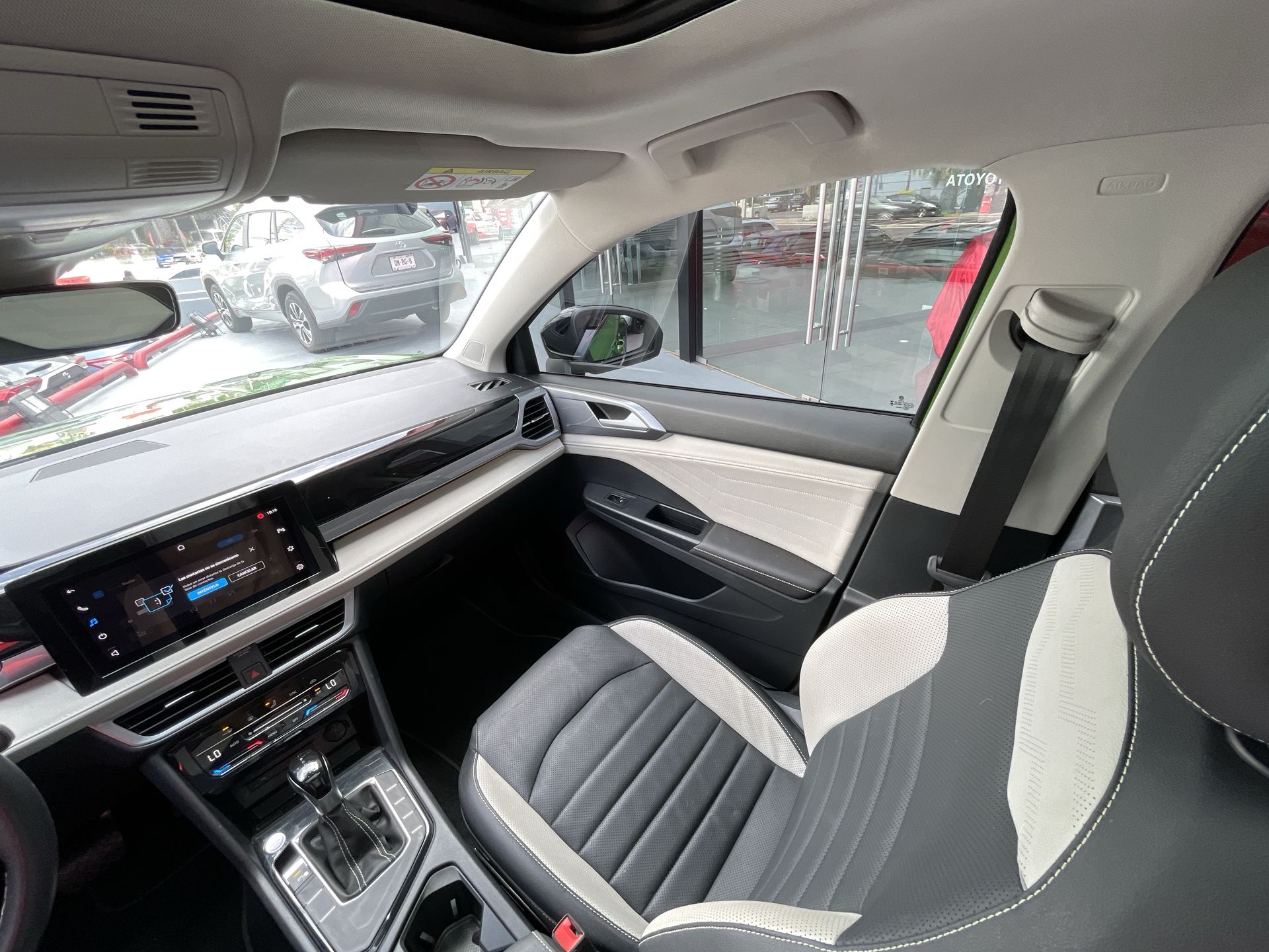 2025 Volkswagen TAOS HIGHLINE