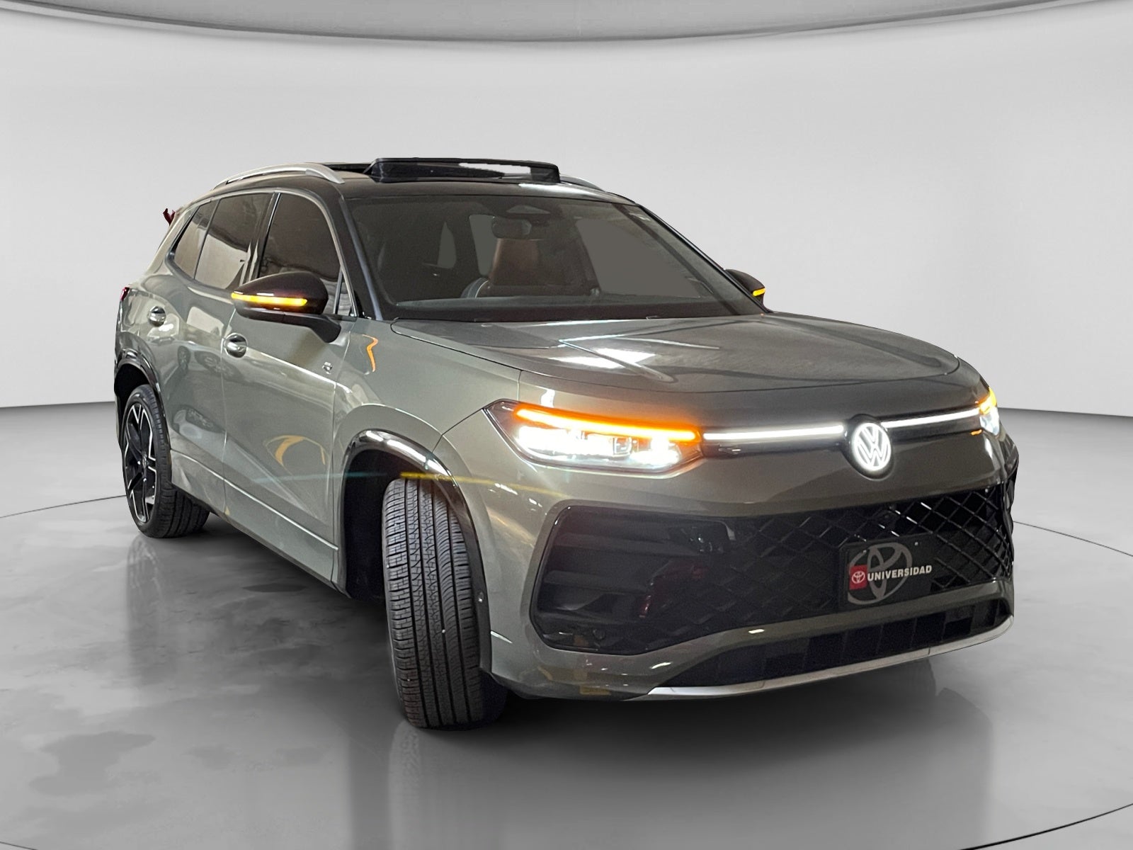 2026 Volkswagen TIGUAN R-LINE 1.4