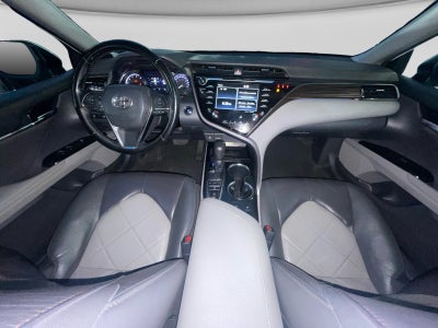 2019 Toyota CAMRY XLE