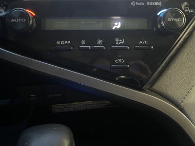 2019 Toyota CAMRY XLE