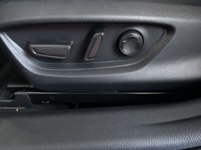 2025 Toyota CAMRY XSE BI-TONE HEV