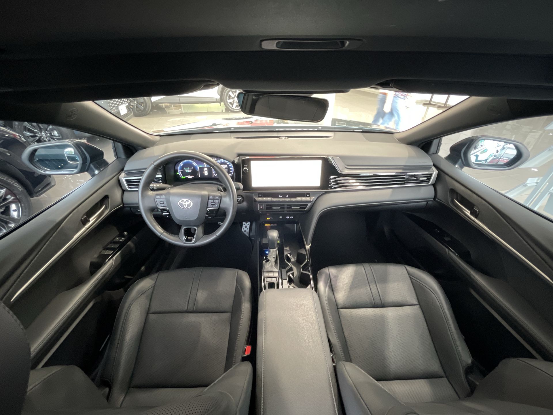 2025 Toyota CAMRY XSE BI-TONE HEV