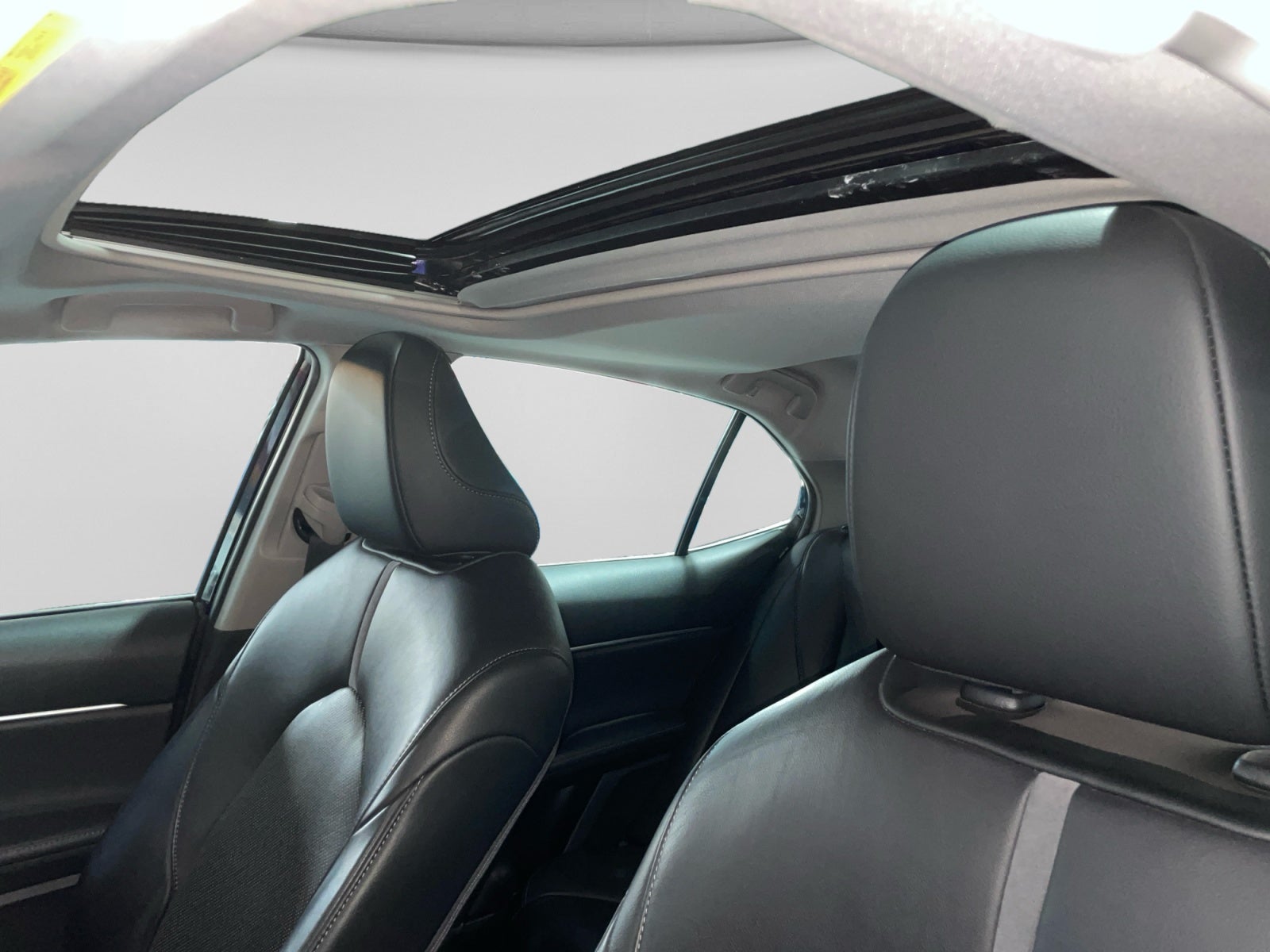 2021 Toyota CAMRY XLE HV