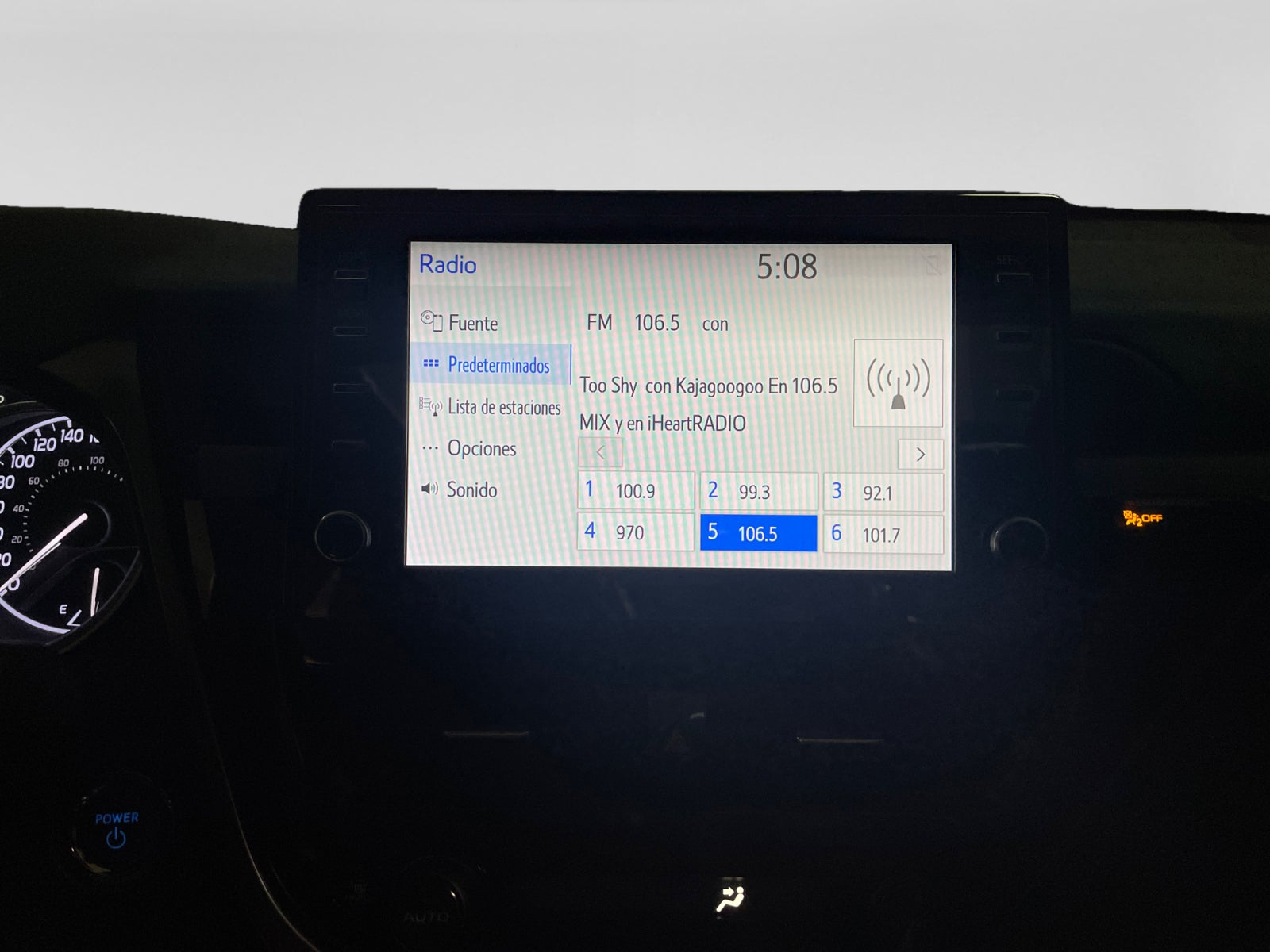 2022 Toyota CAMRY XLE HV