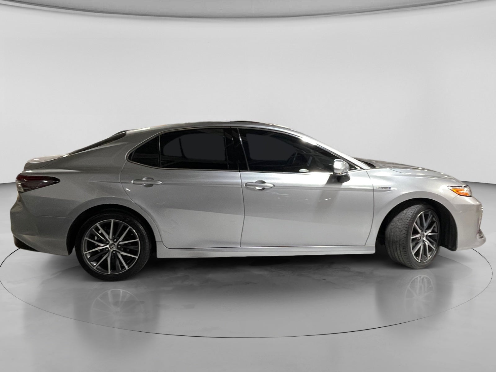 2021 Toyota CAMRY XLE HV
