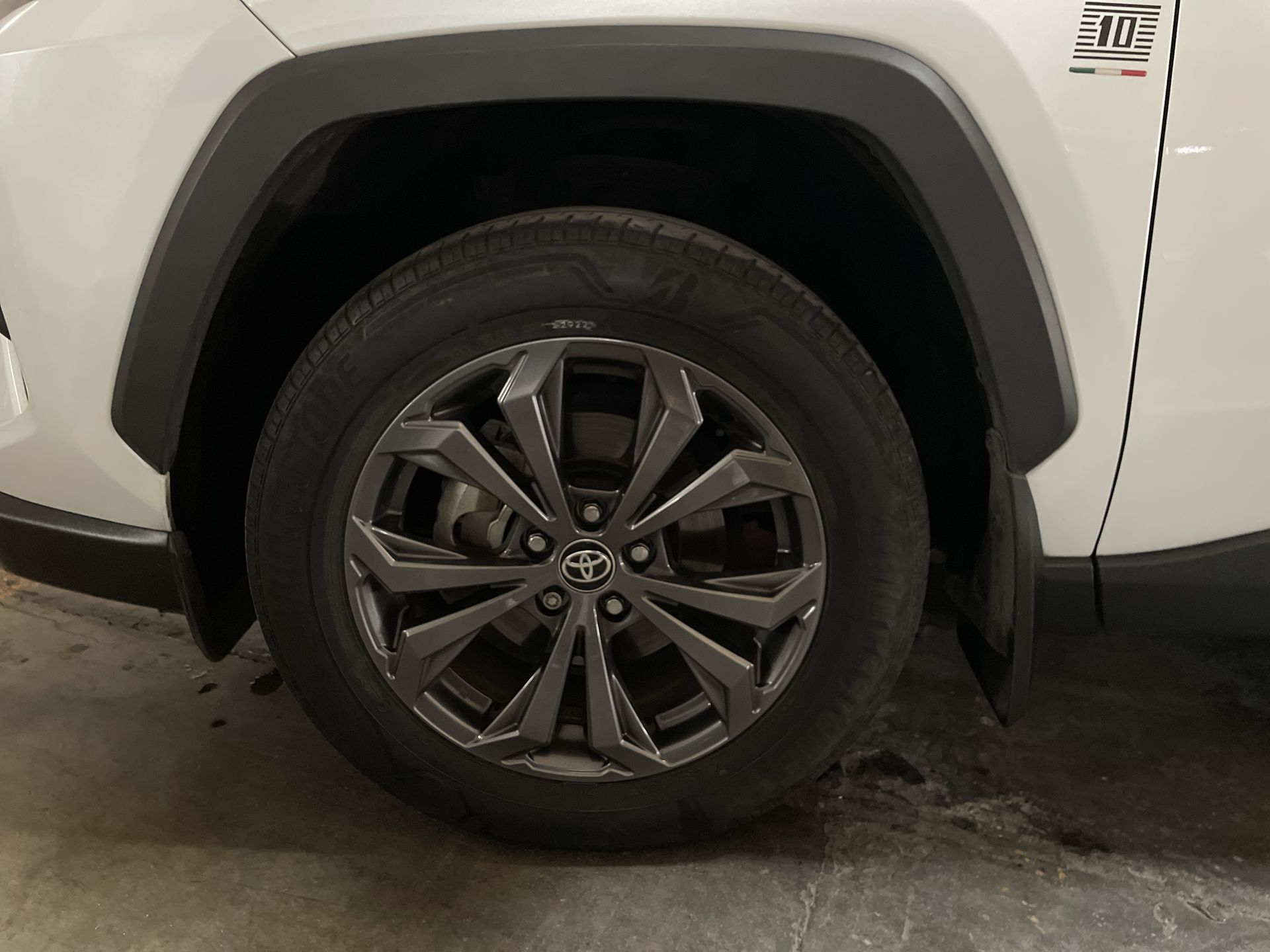 2023 Toyota RAV4 LIMITED HV
