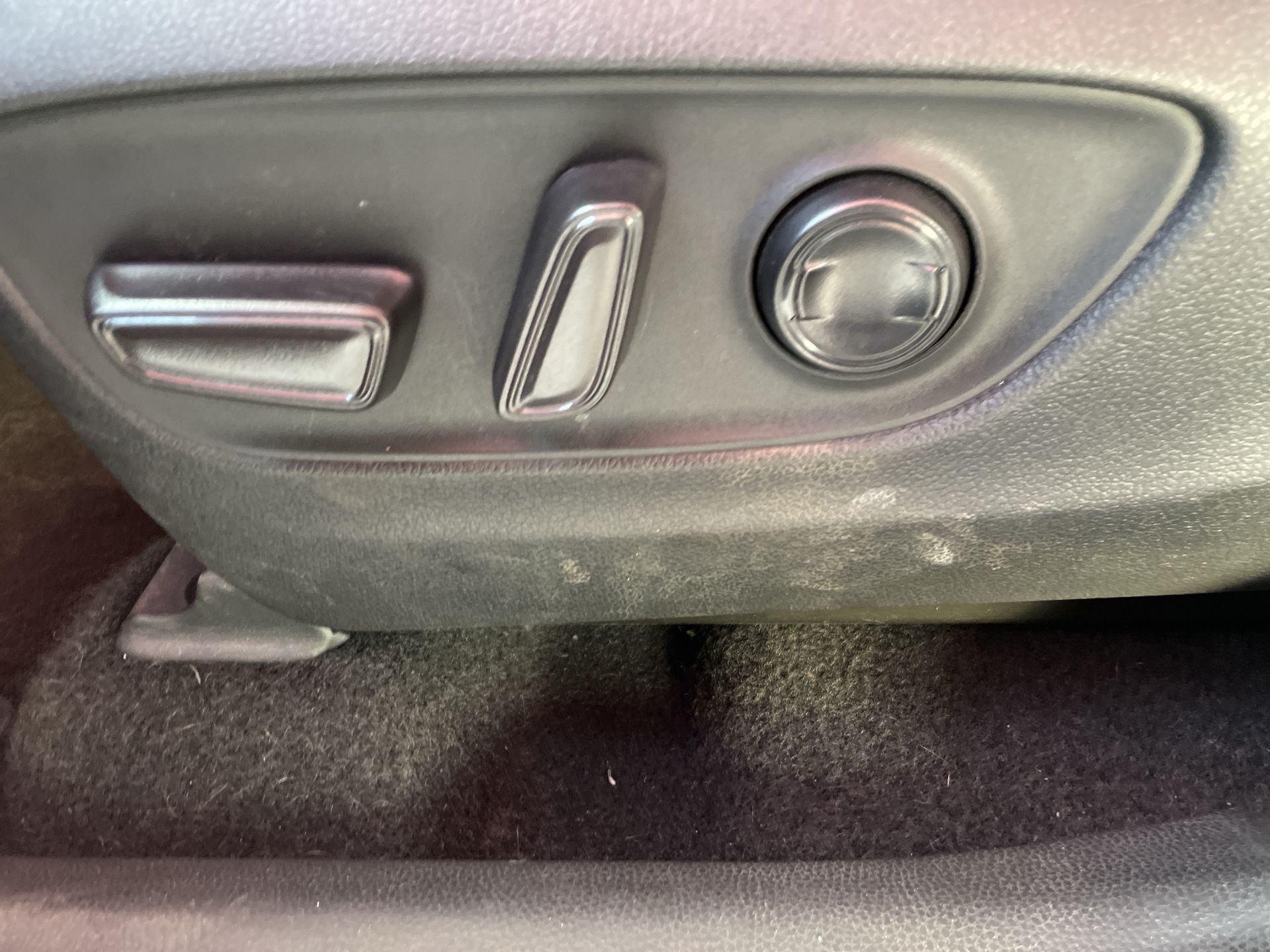 2023 Toyota RAV4 LIMITED HV