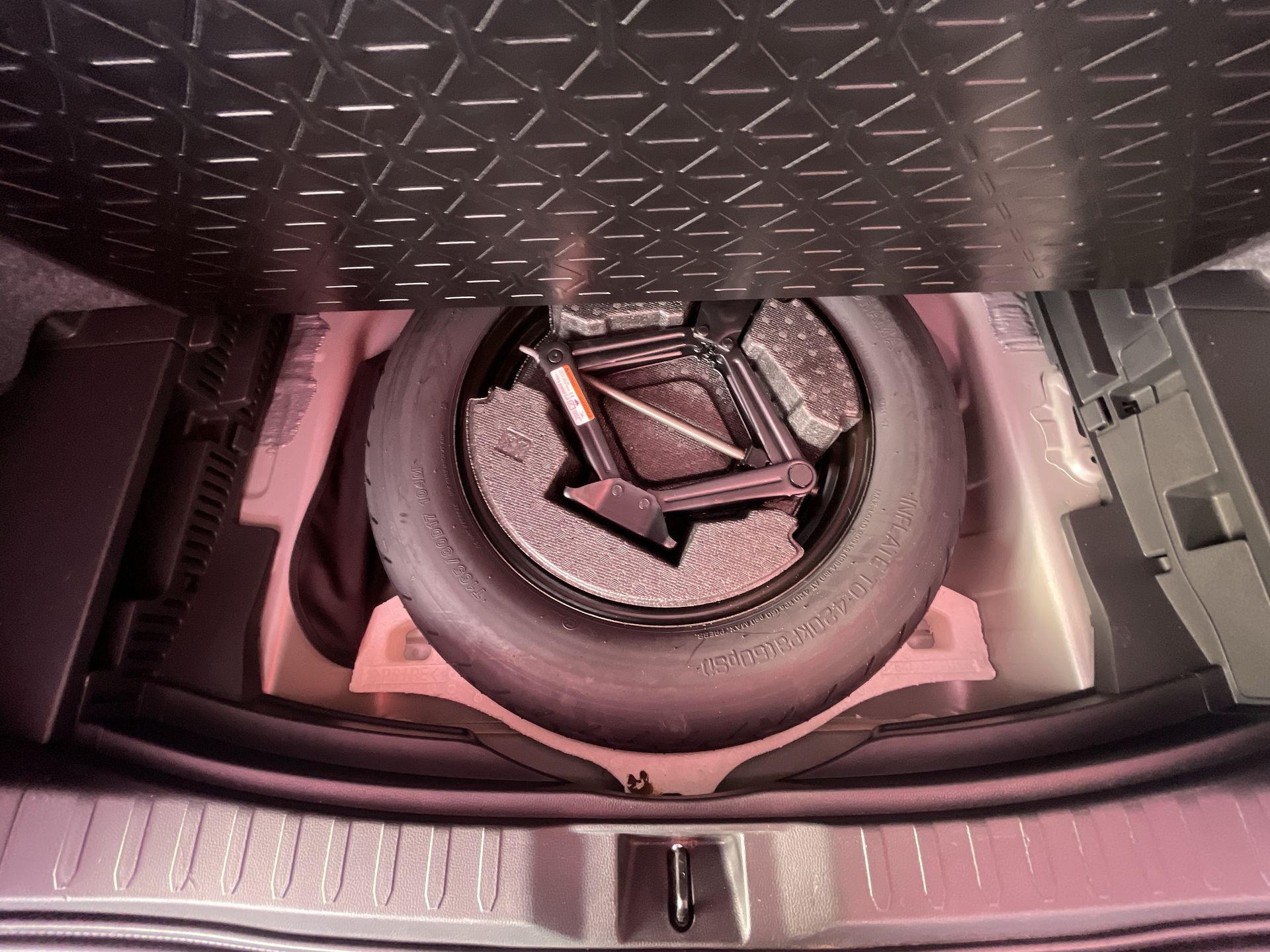 2023 Toyota RAV4 LIMITED HV