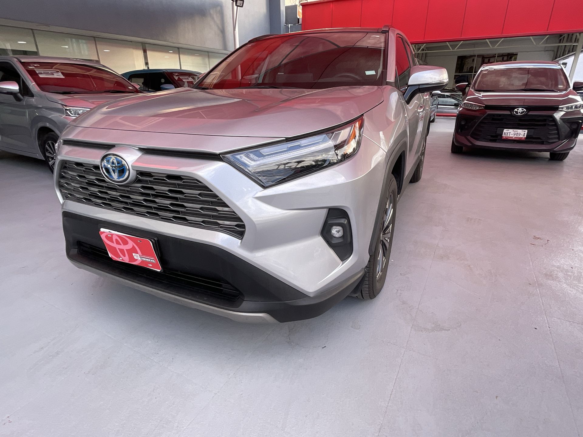 2023 Toyota RAV4 LIMITED HV
