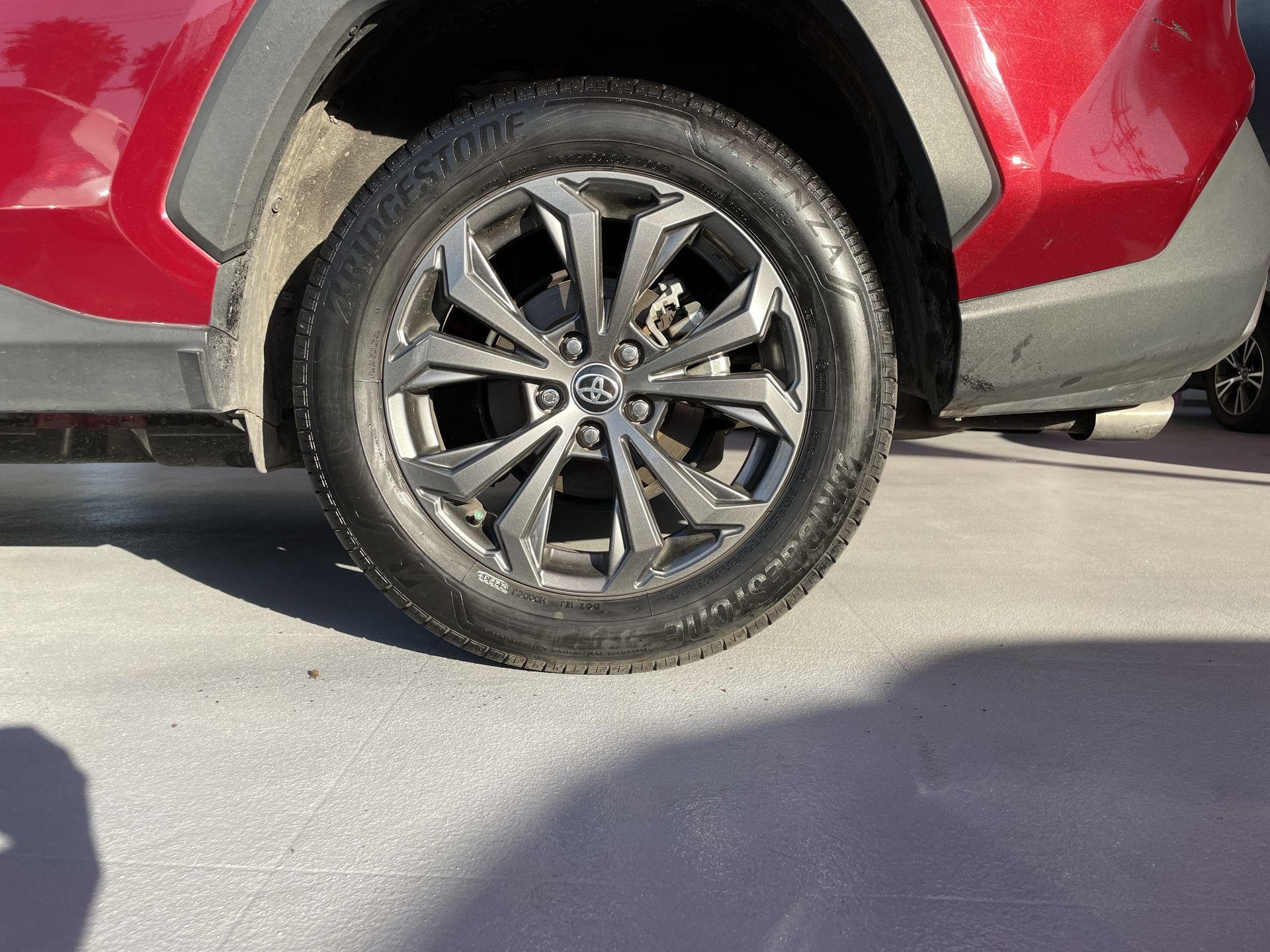 2024 Toyota RAV4 LIMITED HV