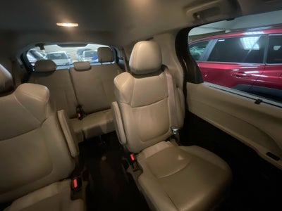 2022 Toyota SIENNA LIMITED