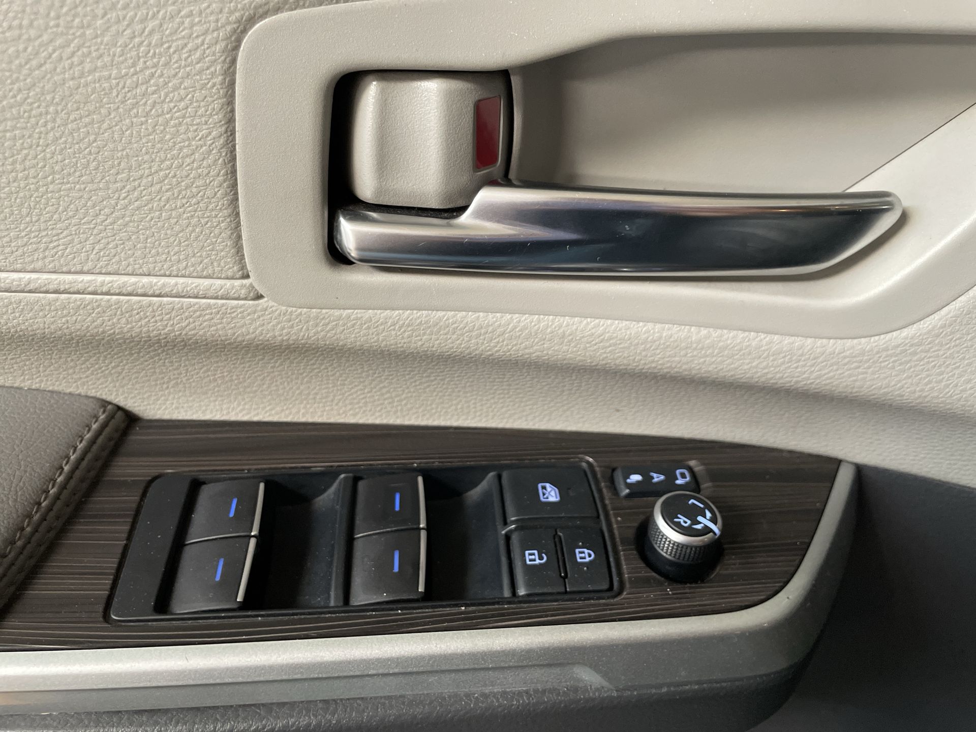 2021 Toyota SIENNA LIMITED