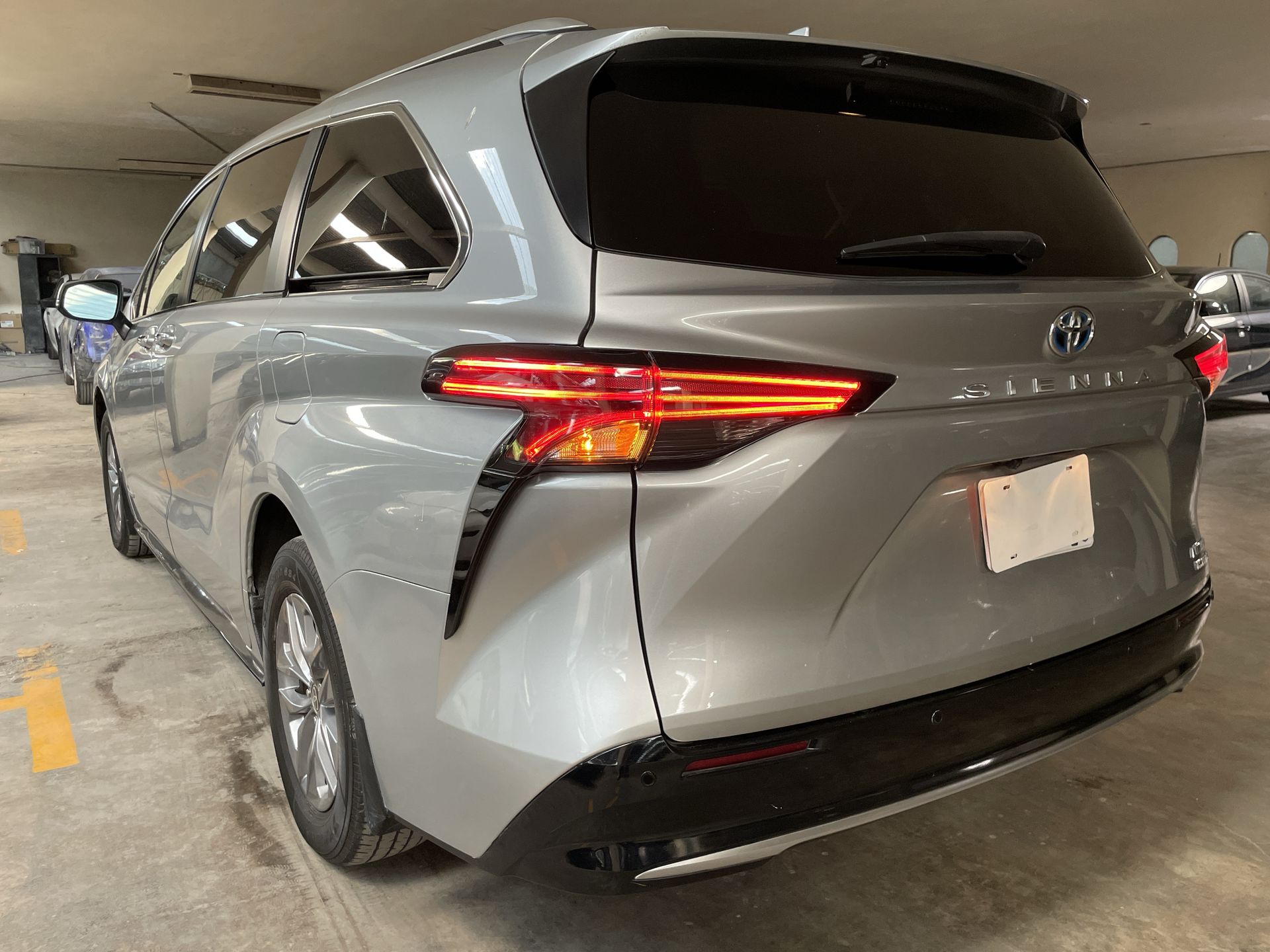 2021 Toyota SIENNA LIMITED