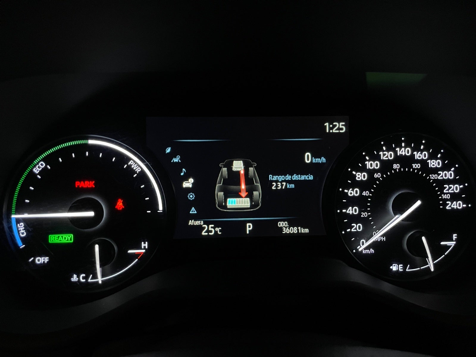 2023 Toyota SIENNA XLE PIEL