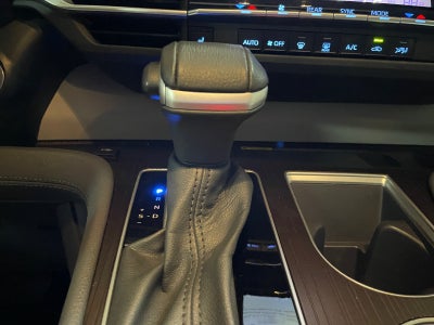 2023 Toyota SIENNA XLE PIEL