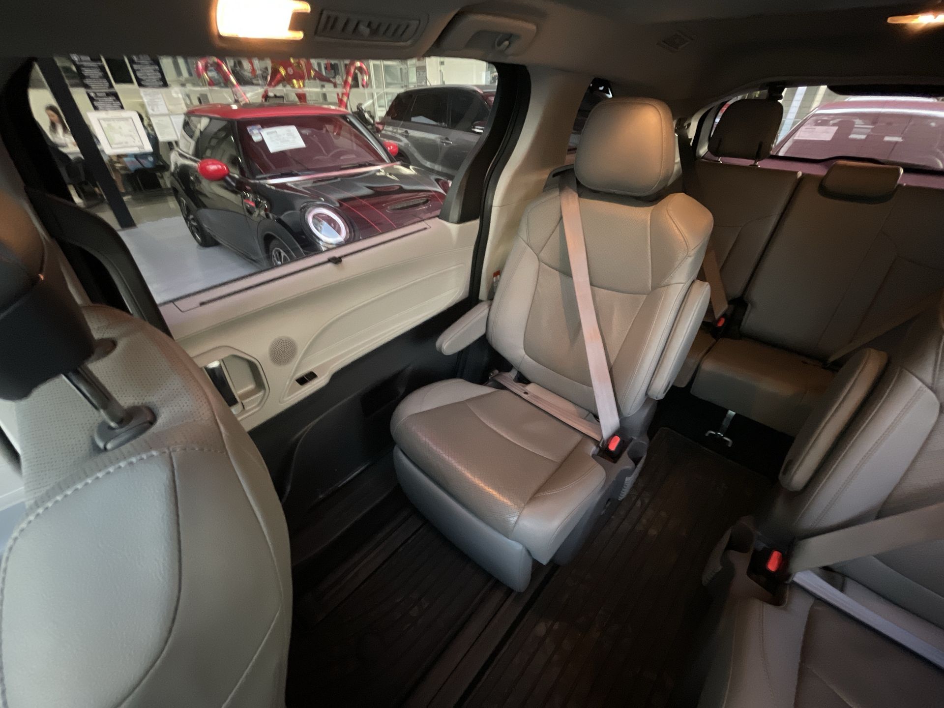 2021 Toyota SIENNA LIMITED