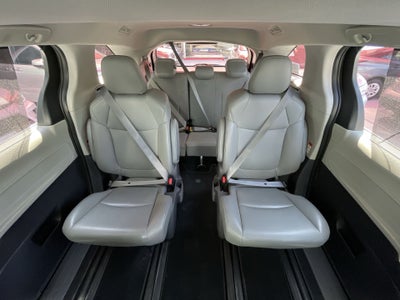 2021 Toyota SIENNA XLE PIEL