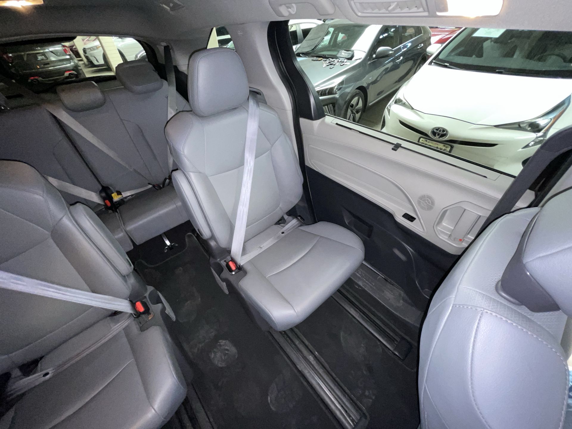 2021 Toyota SIENNA XLE PIEL