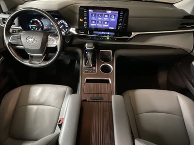2021 Toyota SIENNA XLE PIEL
