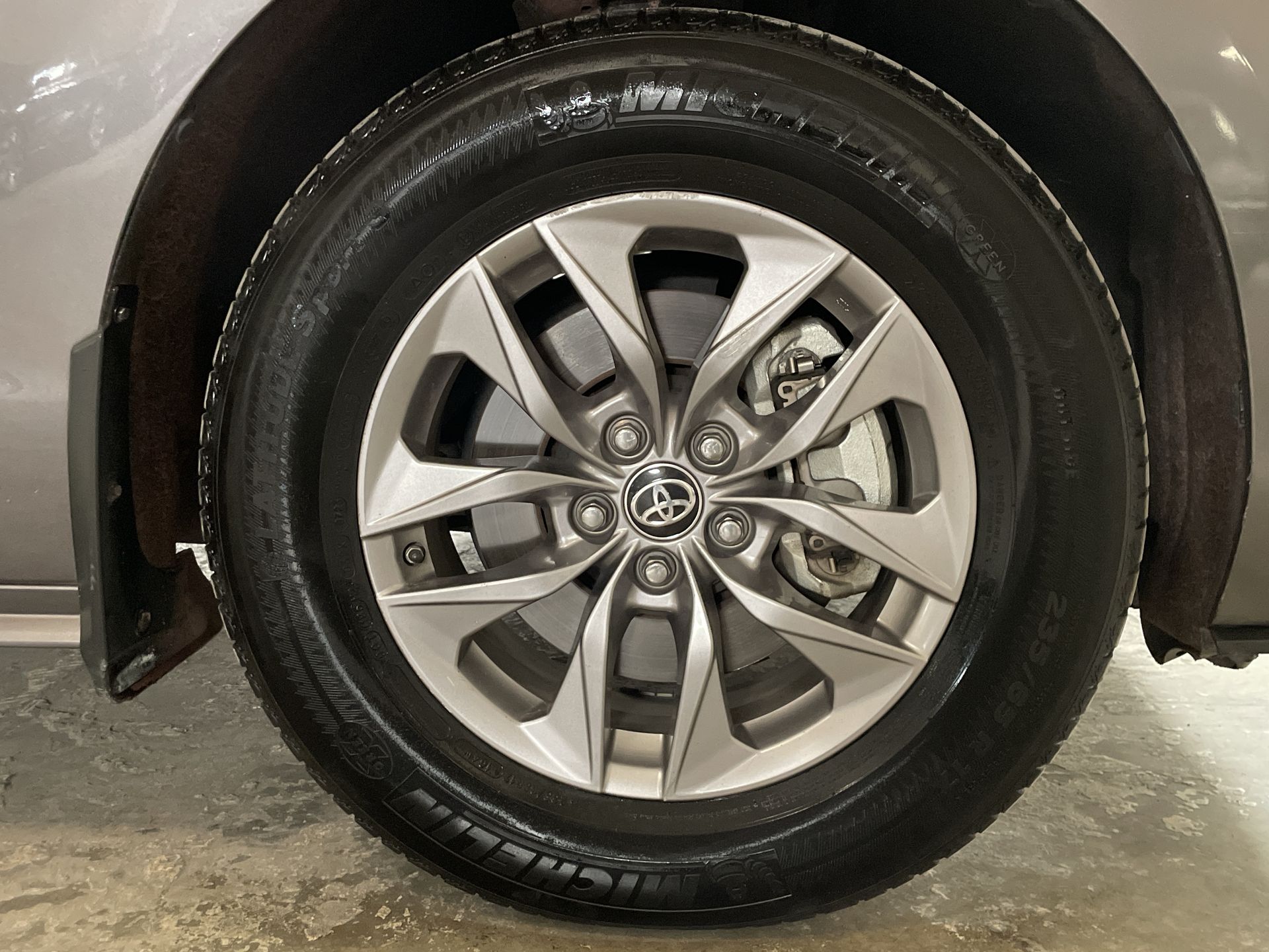 2021 Toyota SIENNA XLE PIEL