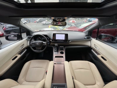 2023 Toyota SIENNA XLE PIEL