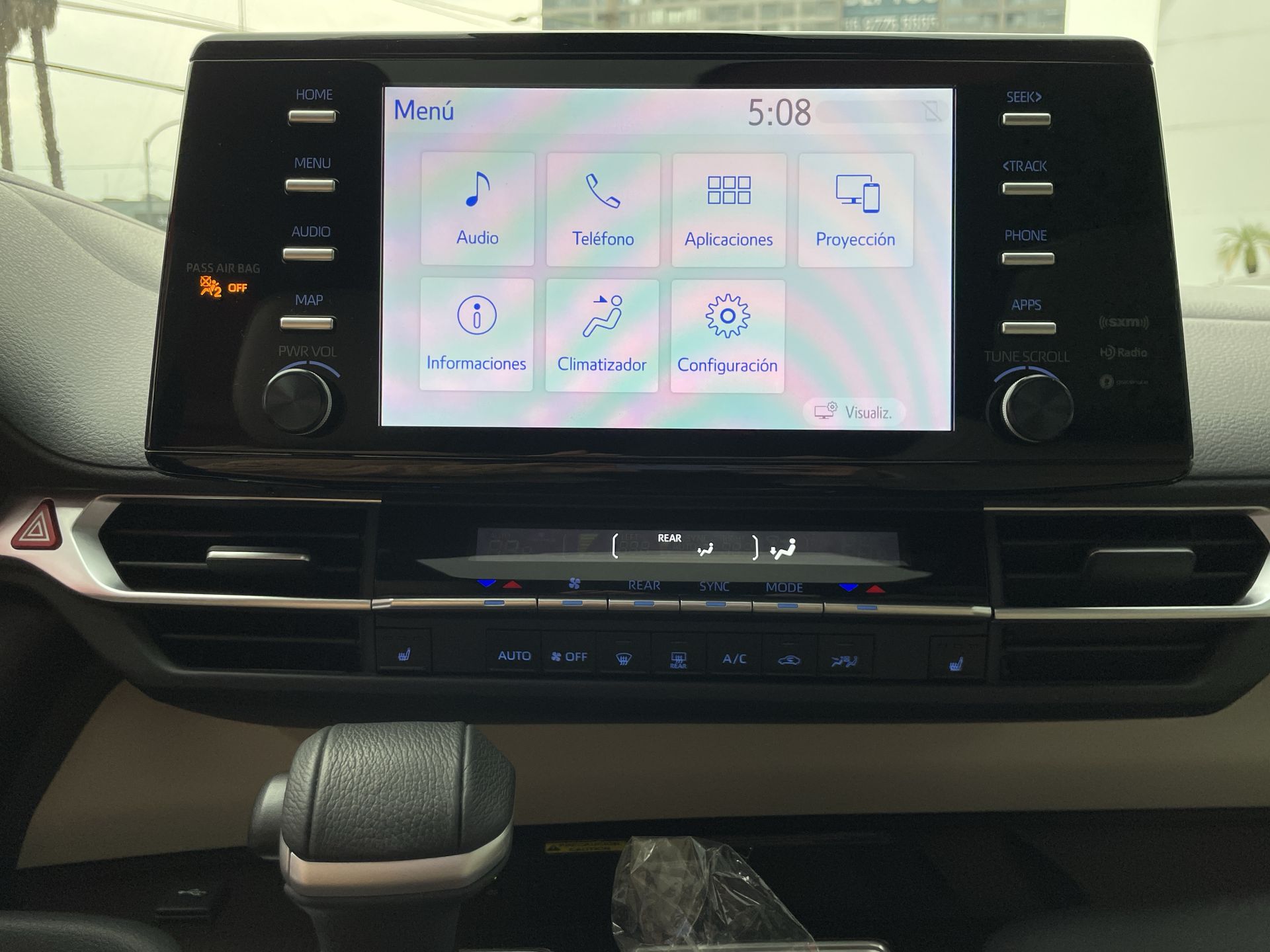 2023 Toyota SIENNA XLE PIEL