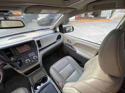 2019 Toyota SIENNA XLE PIEL