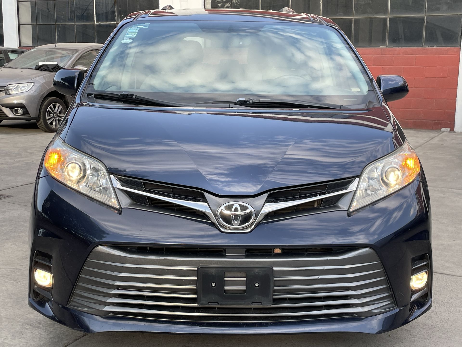 2019 Toyota SIENNA XLE PIEL