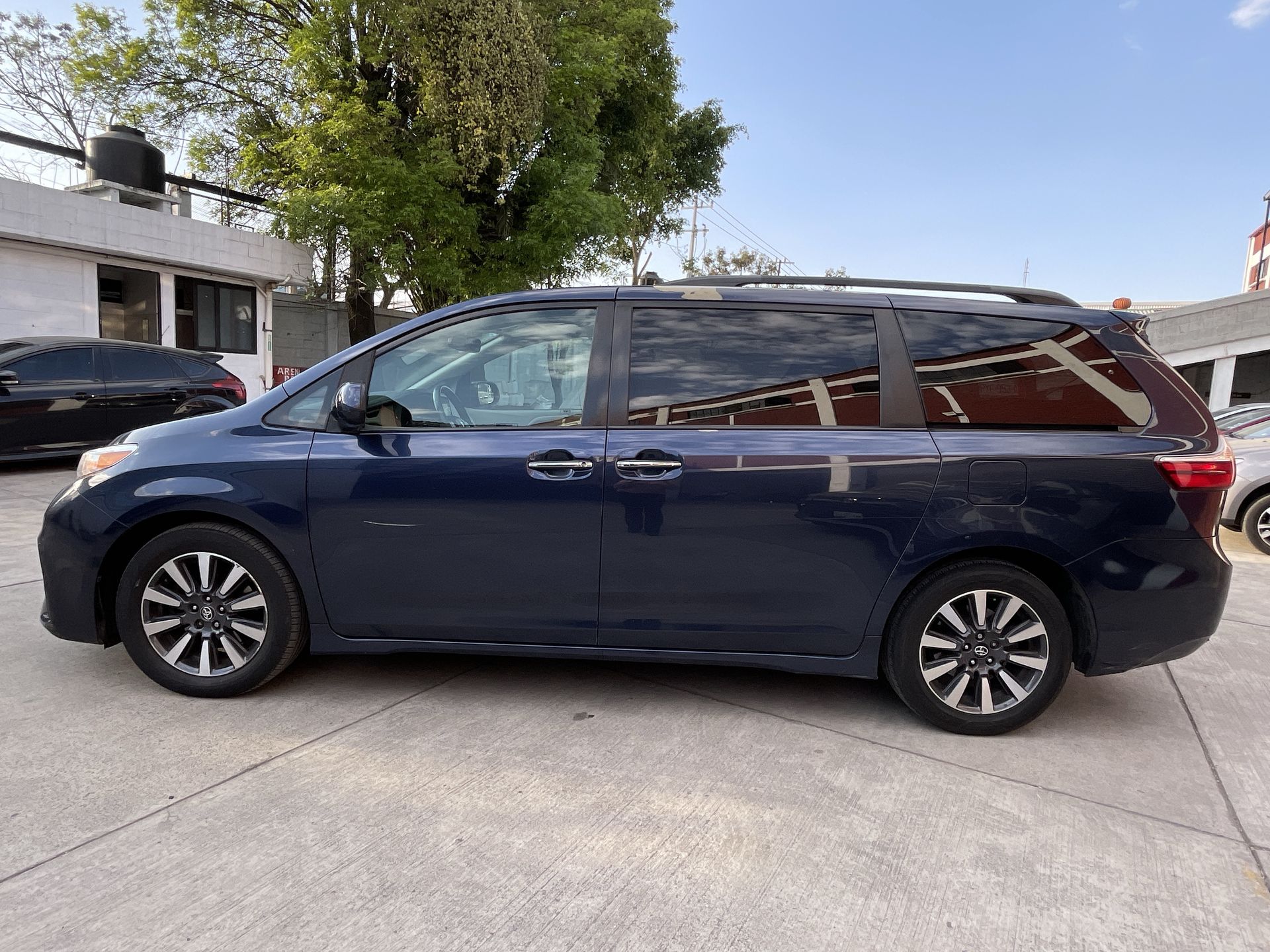 2019 Toyota SIENNA XLE PIEL