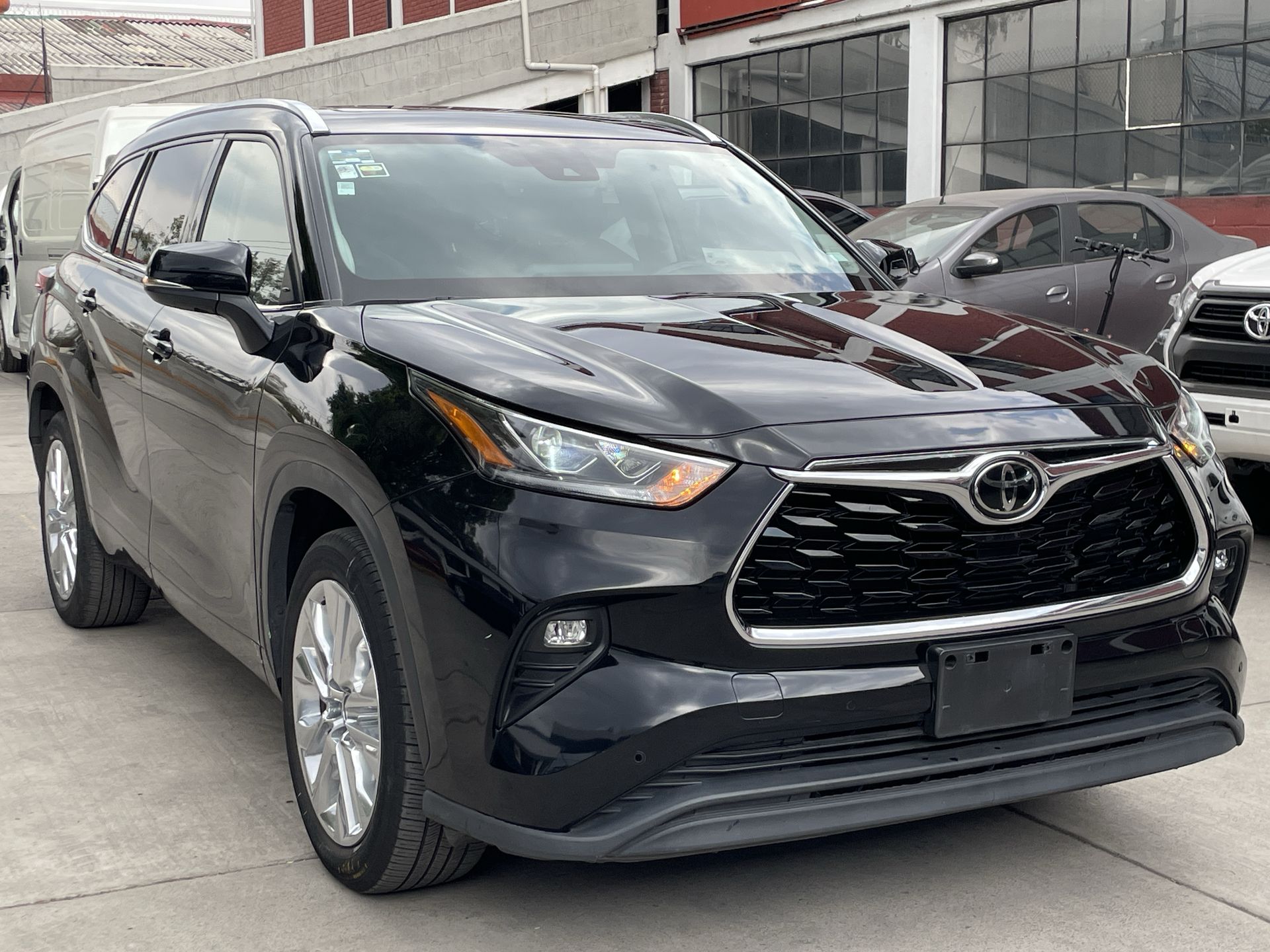 2022 Toyota HIGHLANDER LIMITED PR