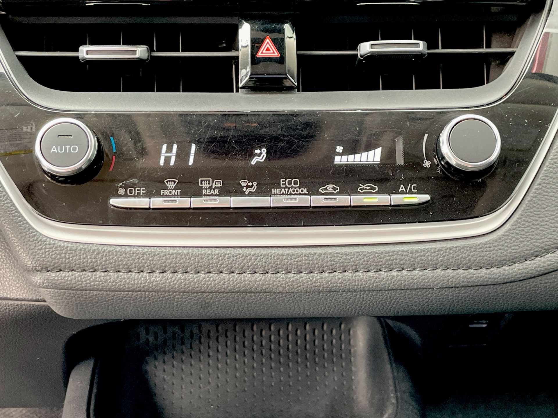 2023 Toyota COROLLA XLE CVT