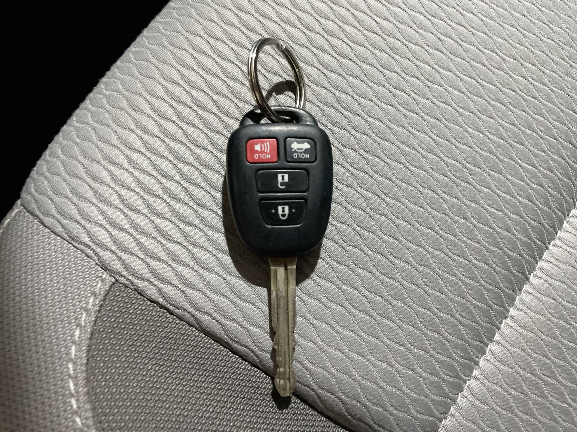 2019 Toyota COROLLA LE