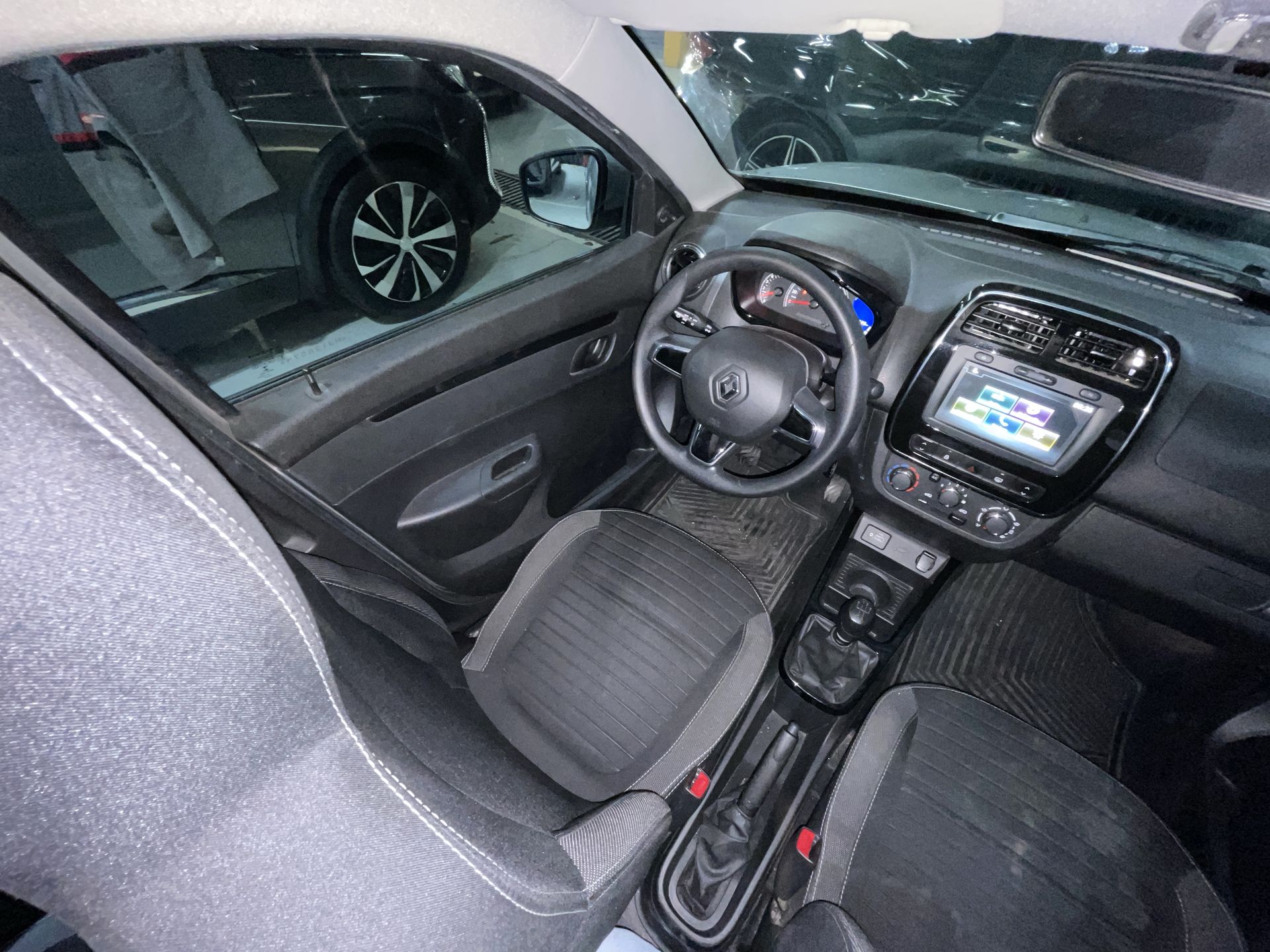 2022 RENAULT KWID BITONO