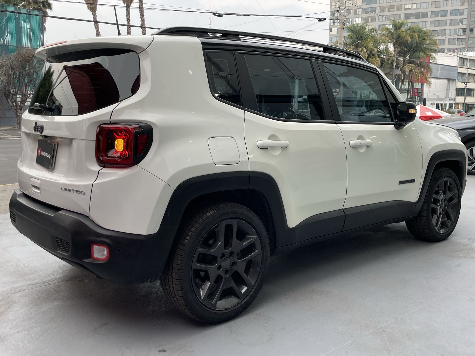 2021 Jeep RENEGADE LIMITED