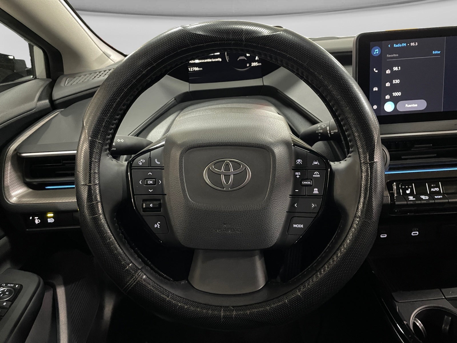 2023 Toyota PRIUS BASE PREMIUM