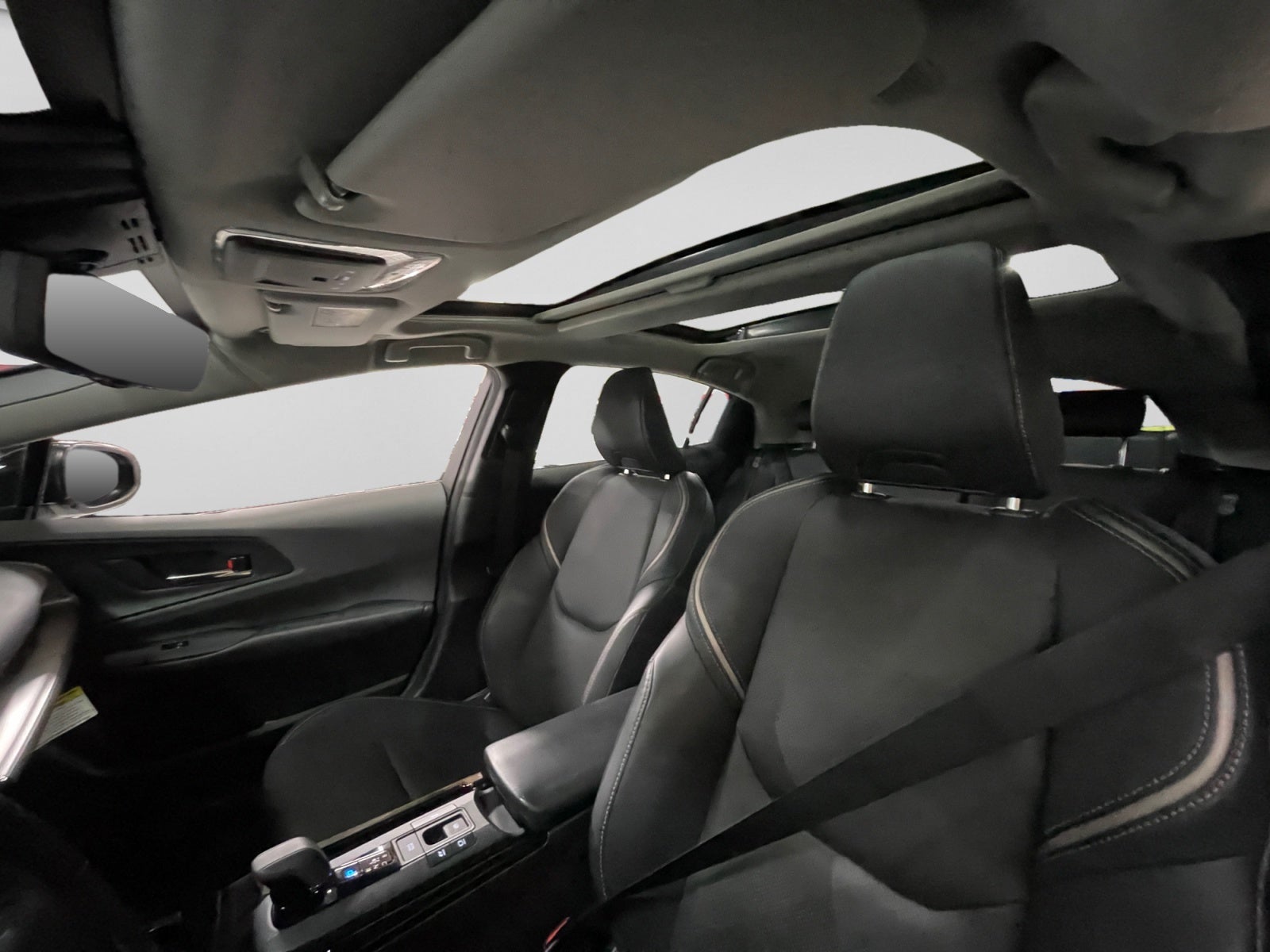 2023 Toyota PRIUS BASE PREMIUM