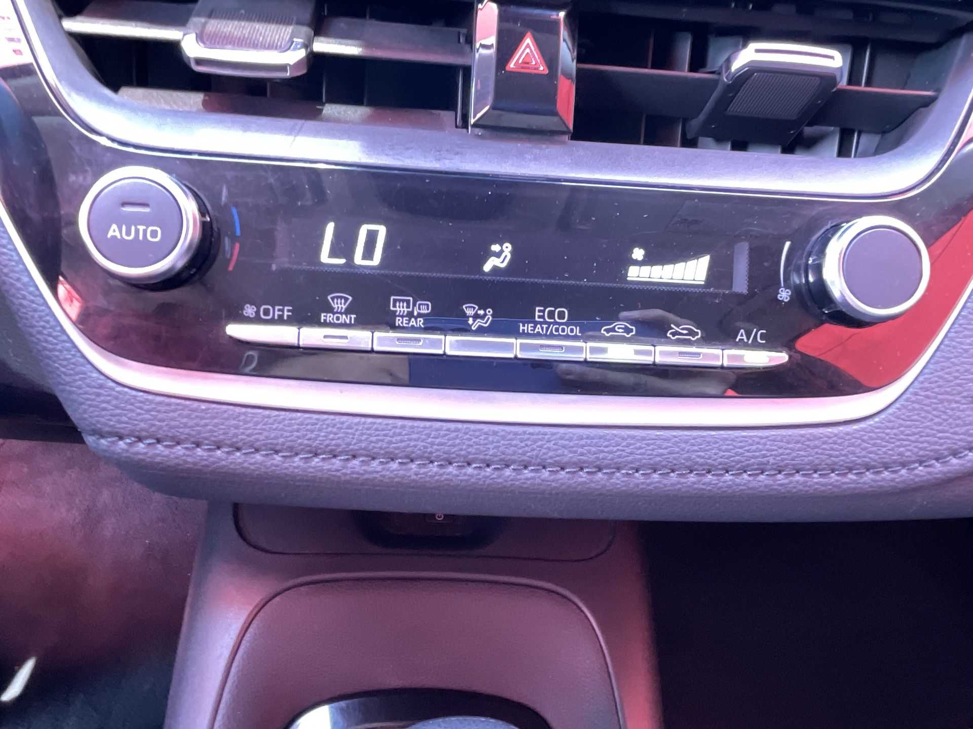 2024 Toyota COROLLA XLE HEV