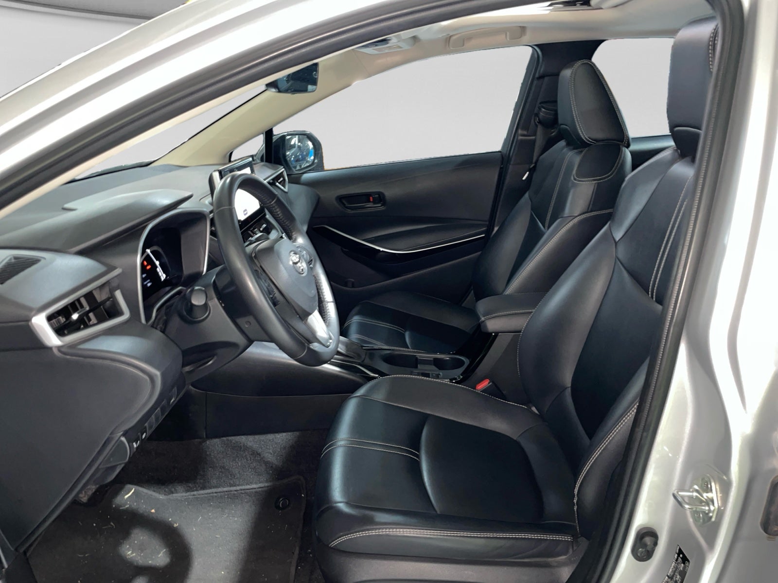 2023 Toyota COROLLA XLE HEV