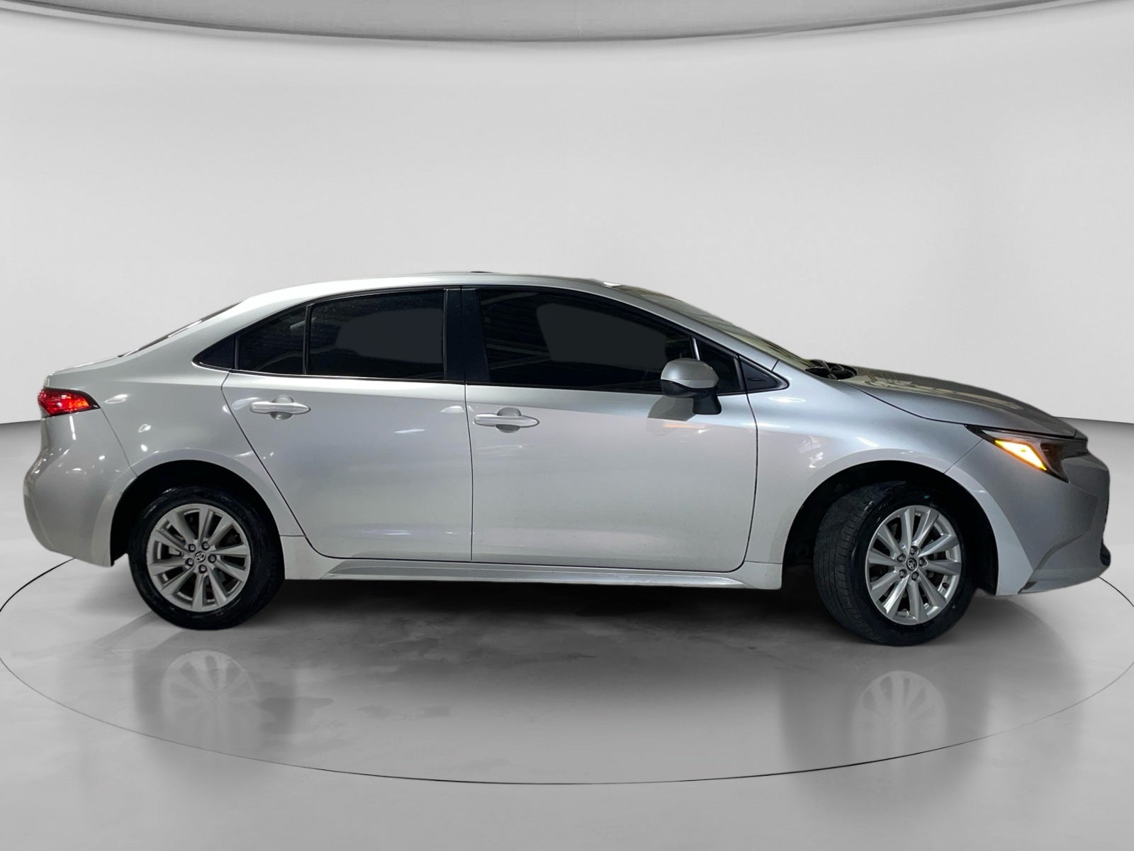 2023 Toyota COROLLA XLE HEV