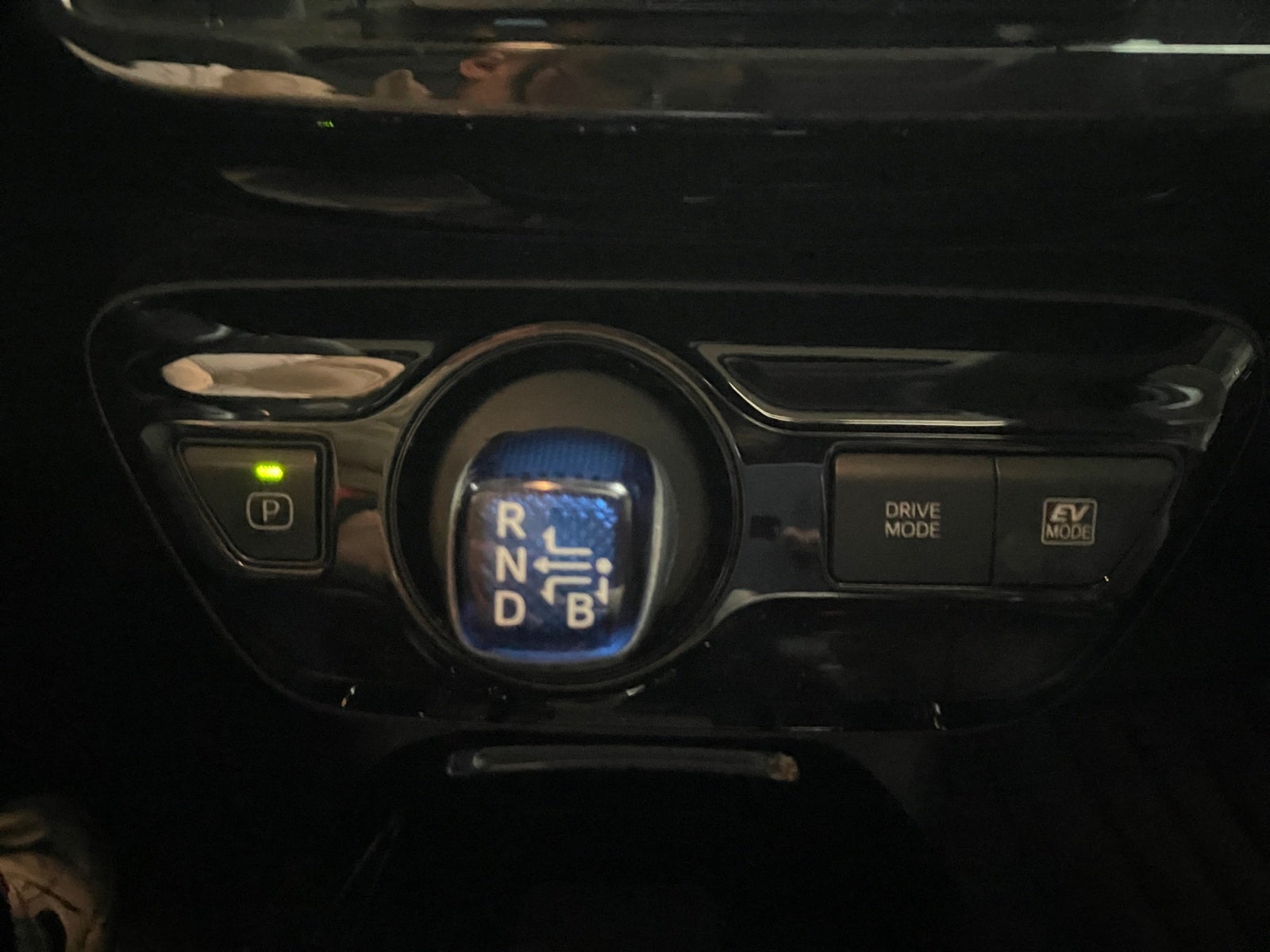 2021 Toyota PRIUS BASE PREMIUM