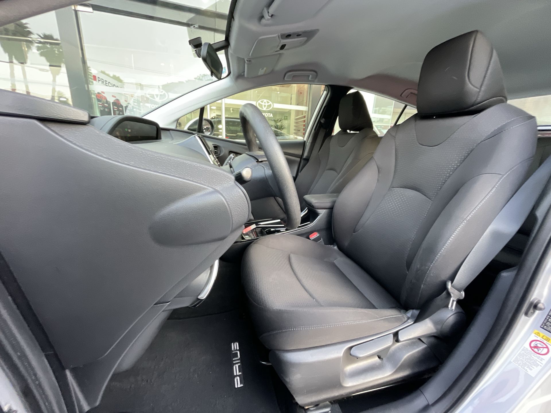 2020 Toyota PRIUS BASE BASE