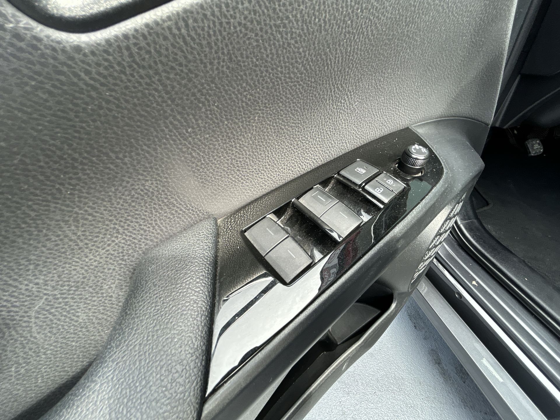2020 Toyota PRIUS BASE PRIUS BASE
