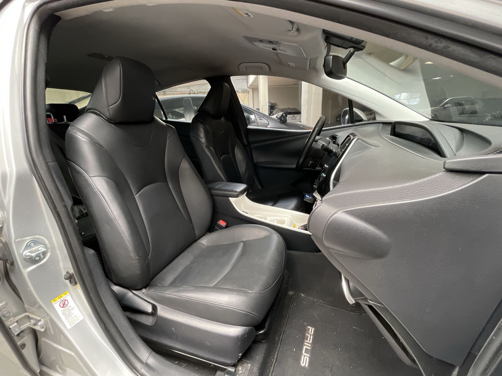 2017 Toyota PRIUS BASE PREMIUM CVT