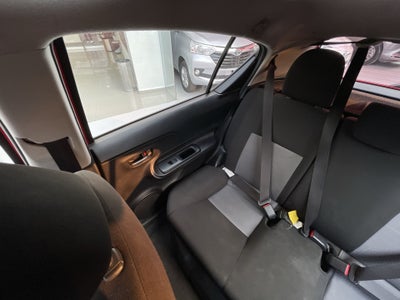 2021 Toyota PRIUS PRIUS C