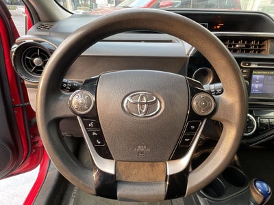 2021 Toyota PRIUS PRIUS C