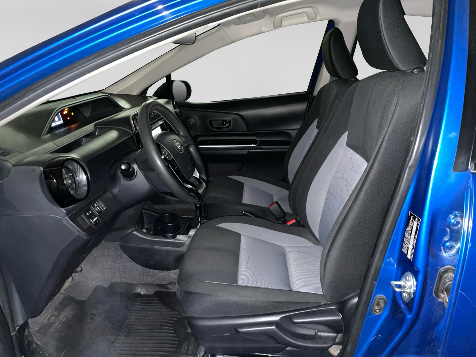 2021 Toyota PRIUS BASE PRIUS C